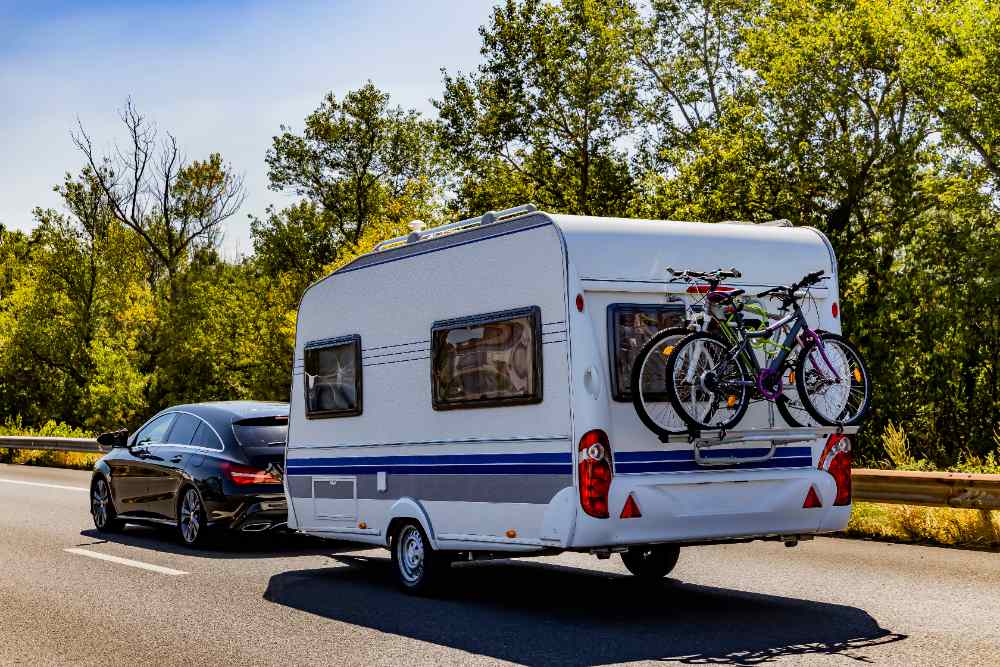 autobandencheck op vakantie met caravan check je caravanbanden (1)